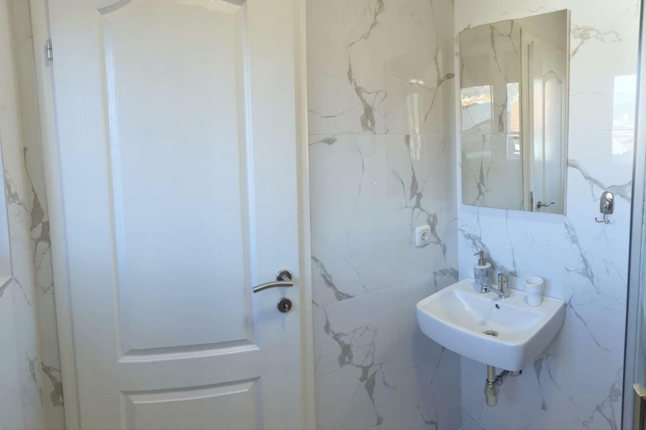 Happy Studio Apartment Mostar Eksteriør bilde